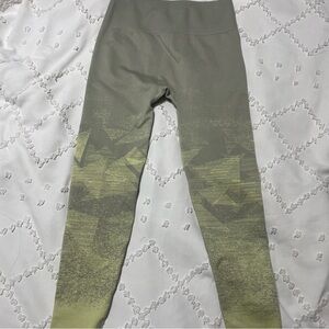 Gymshark Green Color-Block Leggings for Athleisure